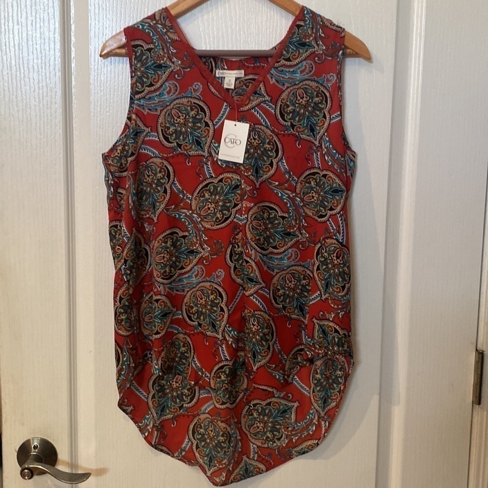 Women’s new size S hi low short sleeve top